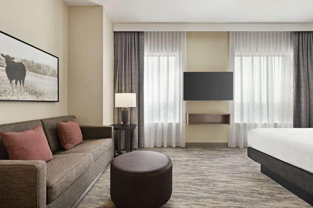 Embassy Suites By Hilton Round Rock Room photo